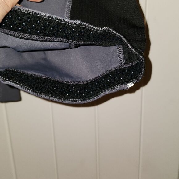 XERSION Workout Shorts in Black and Gray, Size Small - Picture 2 of 8